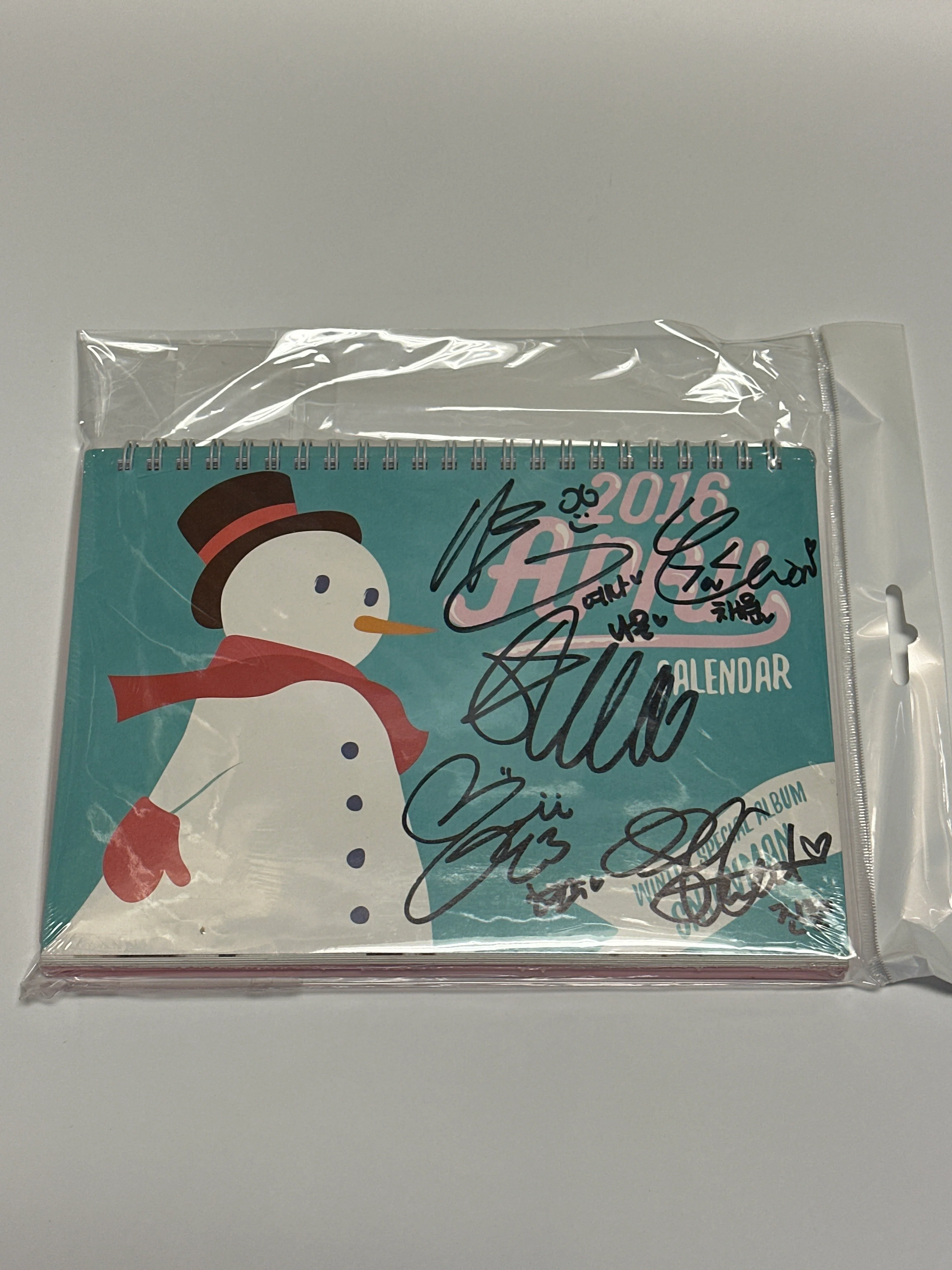 ์์ดํ๋ฆด (APRIL) - SIGNED - AUTOGRAPHED Winter special album