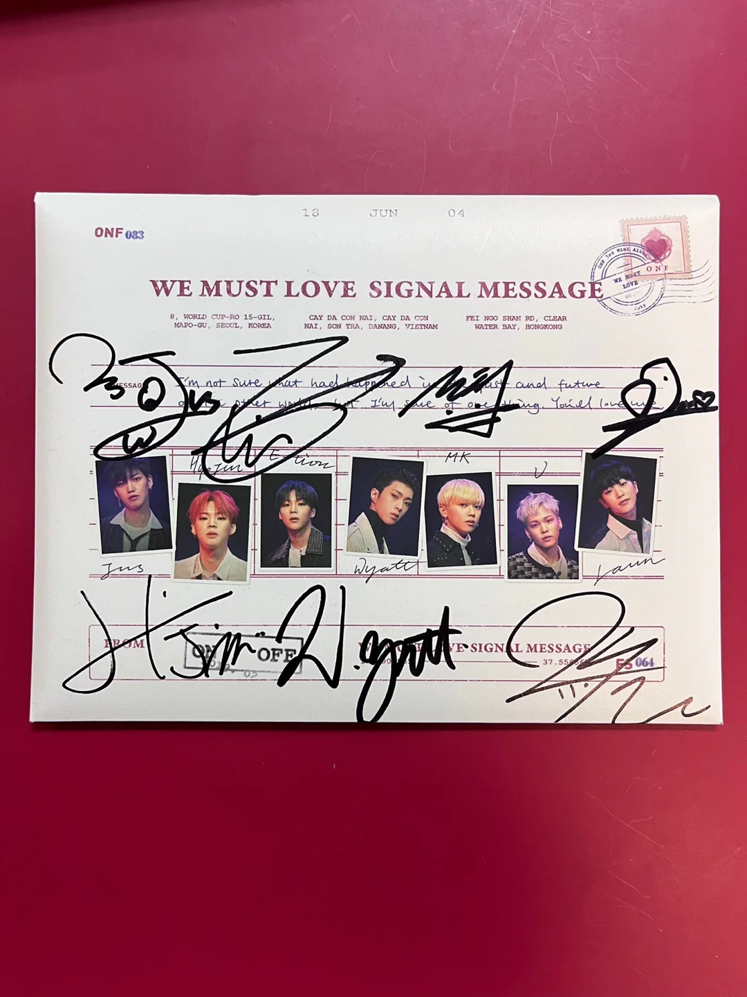 온앤오프 (ONF) |   미니3집 [WE MUST LOVE] | AUTOGRAPHED ALBUM