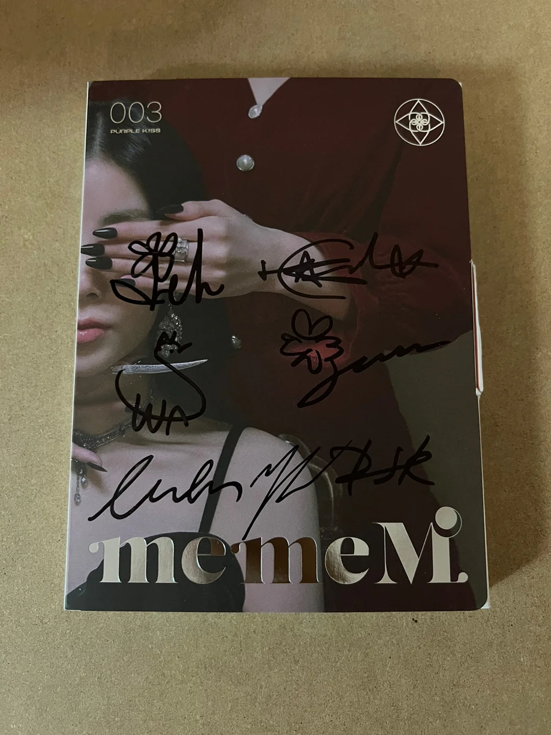 PURPLE KISS - 3RD MINI ALBUM [memeM] (meme ver.) | AUTOGRAPHED ALBUM