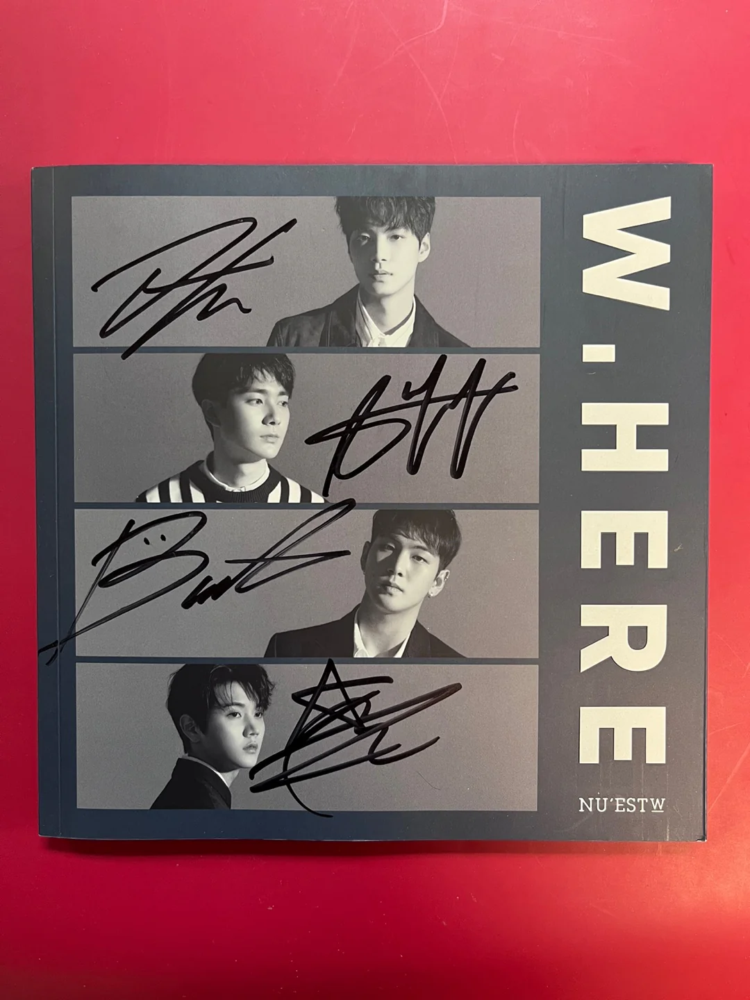 뉴이스트 W (Nu`est W) | W, HERE (PORTRAIT VER.) | AUTOGRAPHED ALBUM