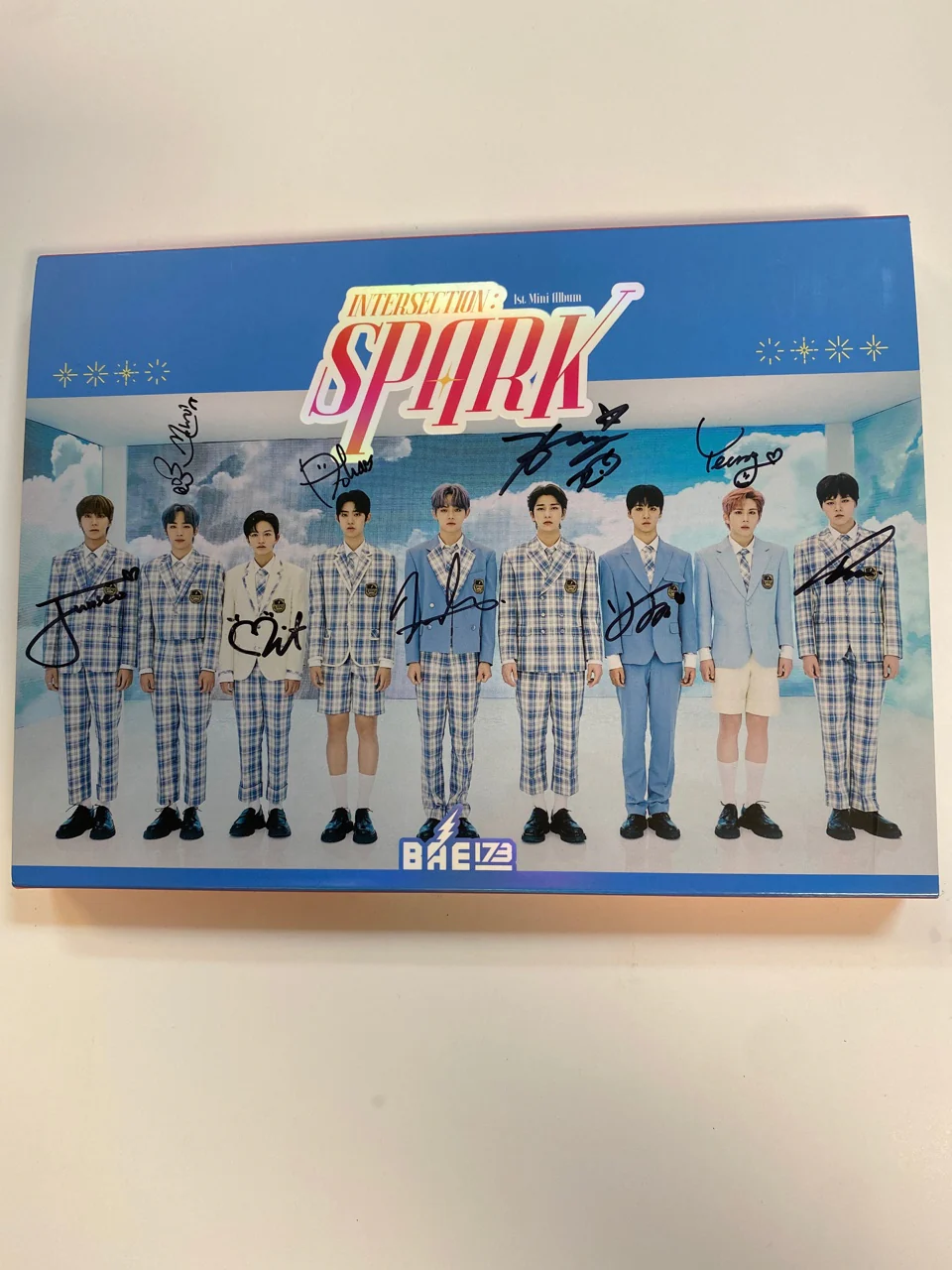 BAE173 - INTERSECTION : SPARK - AUTOGRAPHED ALBUM