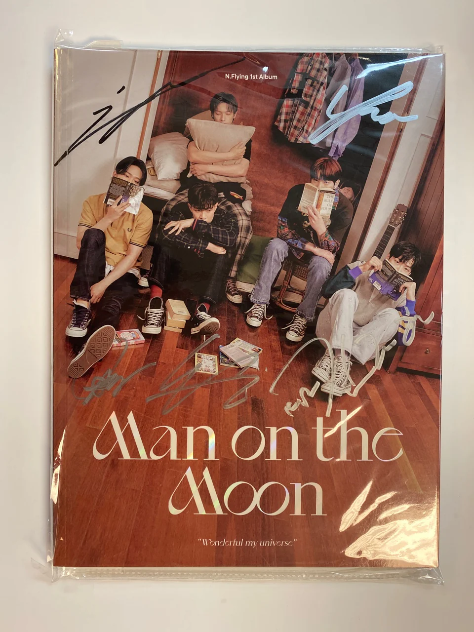 엔플라잉(N.Flying) - 정규1집 autographed - signed album [Man on the Moon]