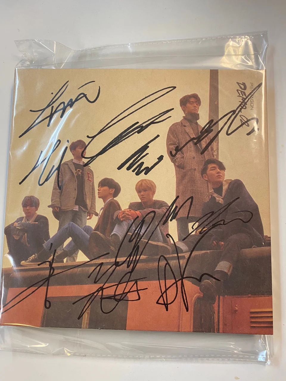 PENTAGON - AUTOGRAPHED [DEMO_02]