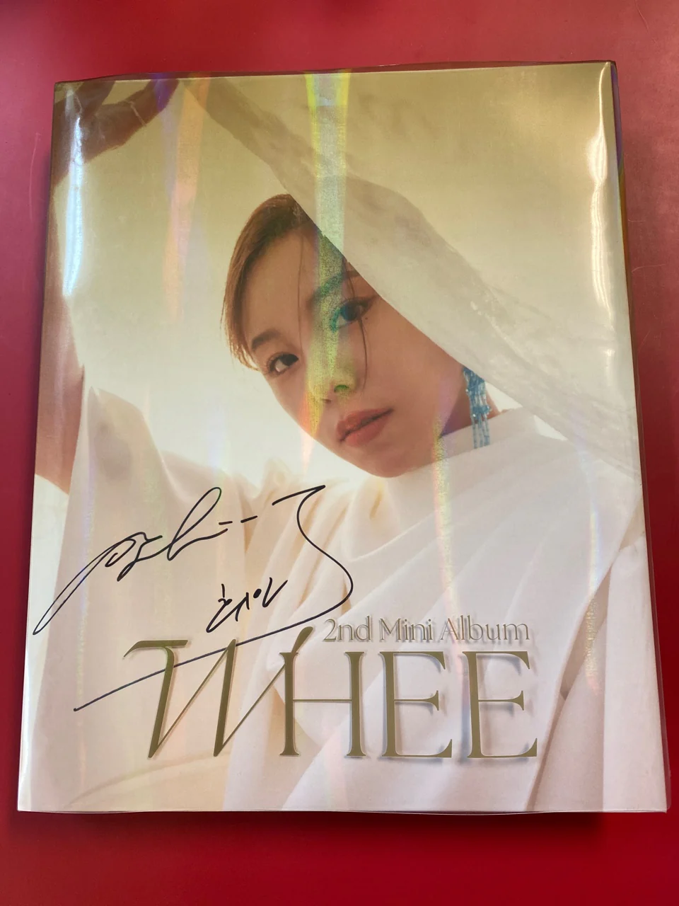Whee In | 2nd Mini Album [WHEE] | AUTOGRAPHED ALBUM