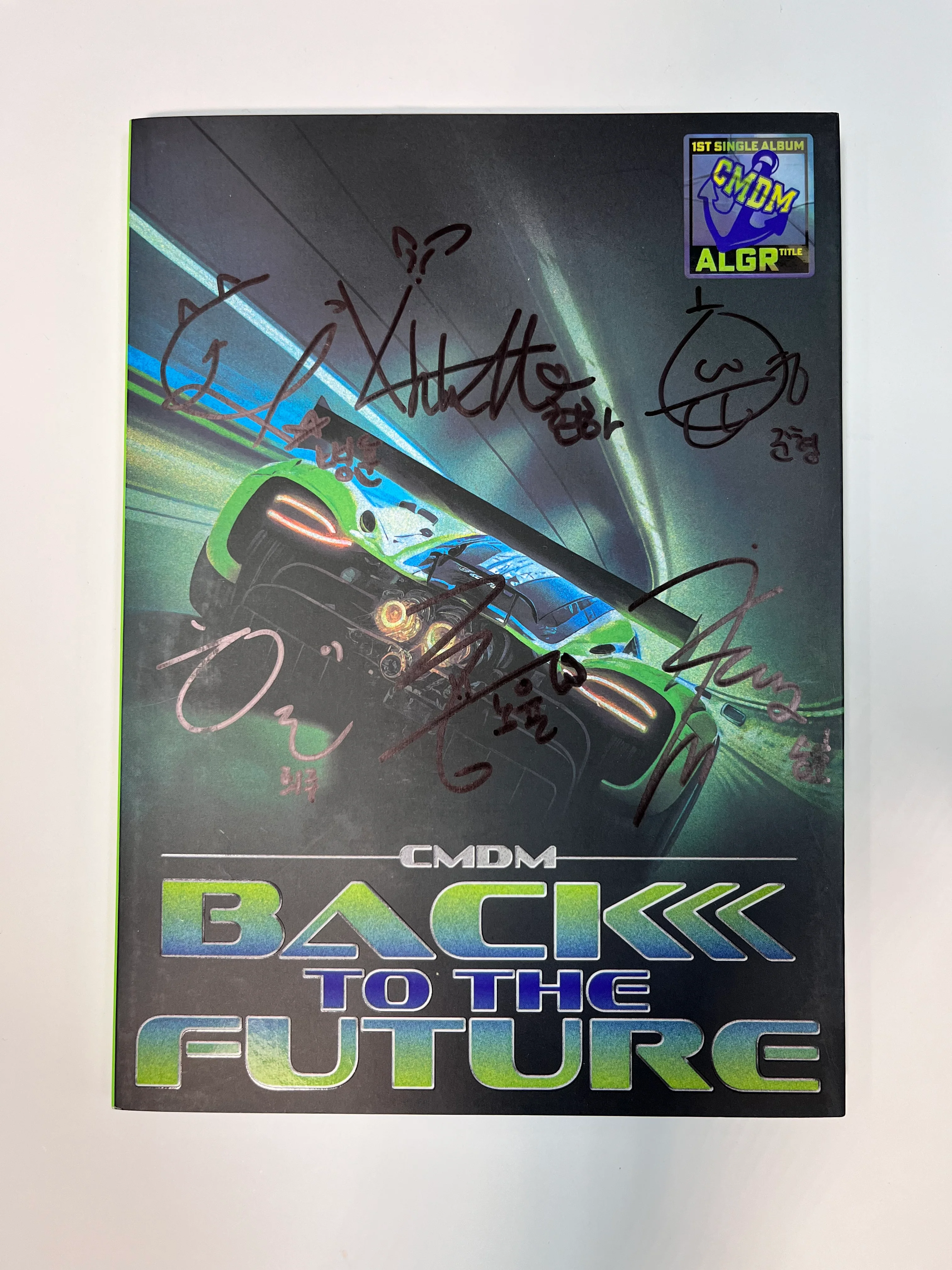 CMDM - 1ST SINGLE ALBUM [BACK TO THE FUTURE] AUTOGRAPHED ALBUM