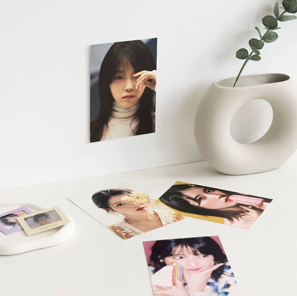 IU - MOMENTS official merch [POST CARD]