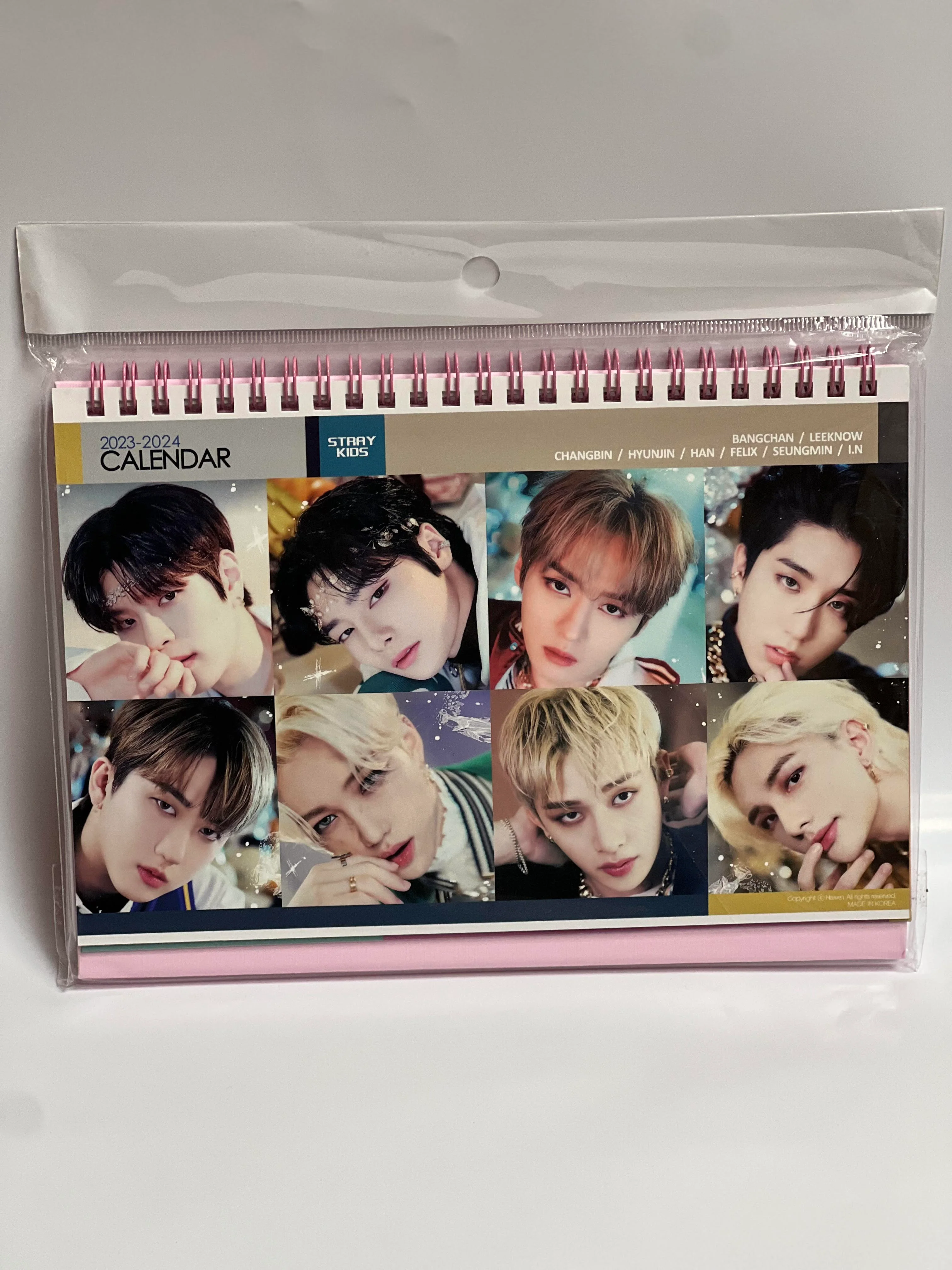 KPOP 2023-2024 PHOTO DESK CALENDAR - Image 12