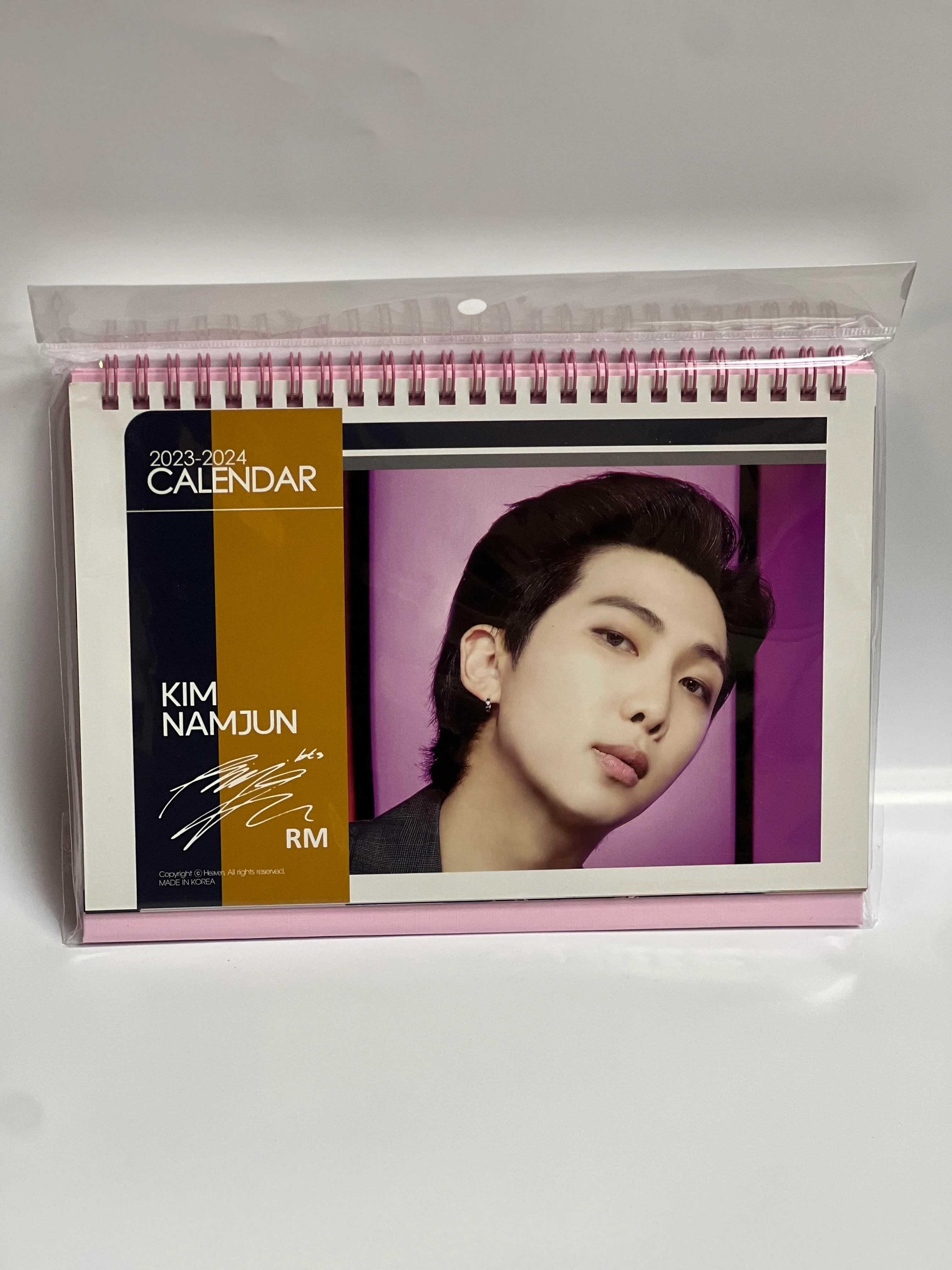 KPOP 2023-2024 PHOTO DESK CALENDAR - Image 3
