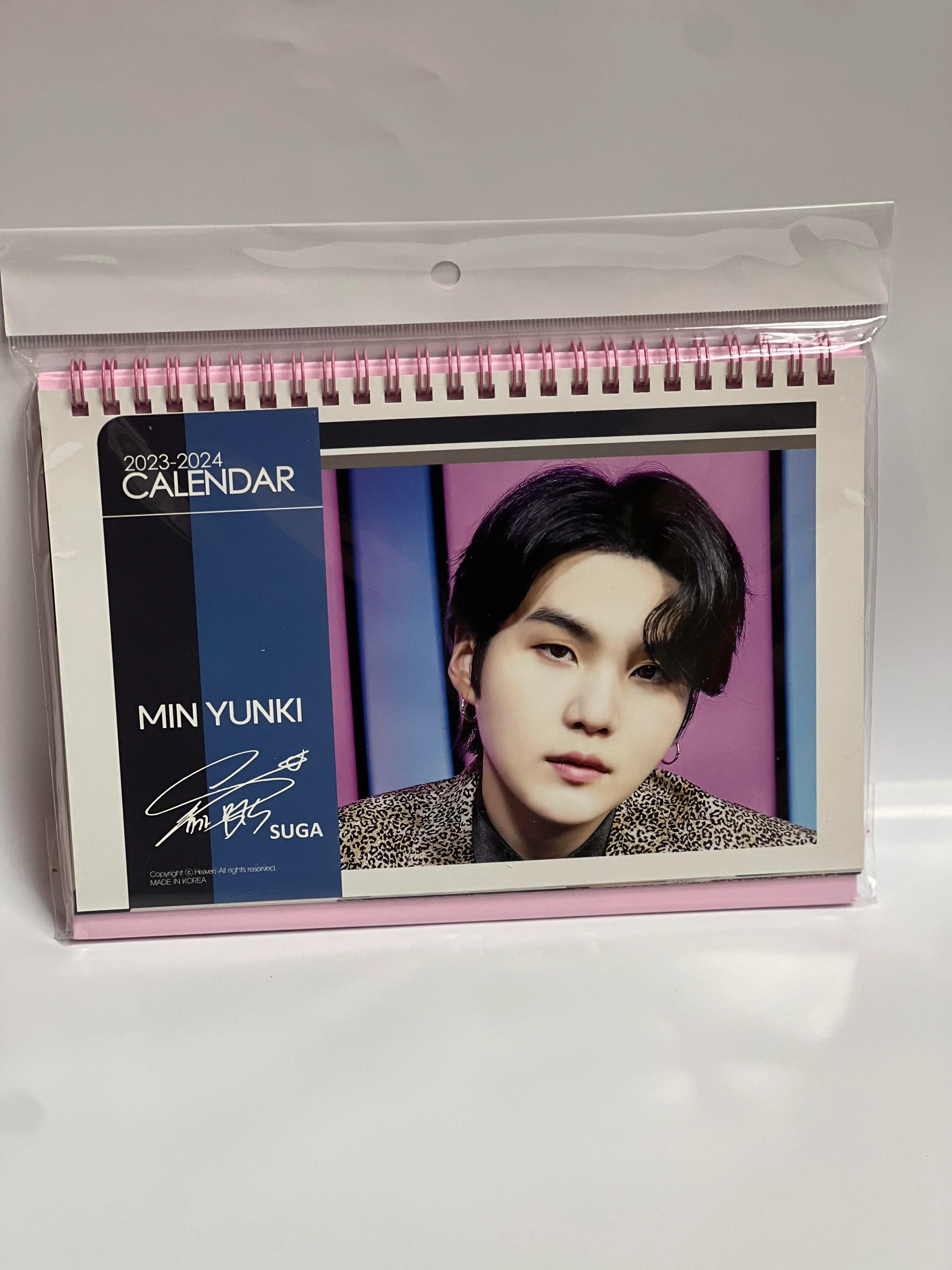 KPOP 2023-2024 PHOTO DESK CALENDAR - Image 4