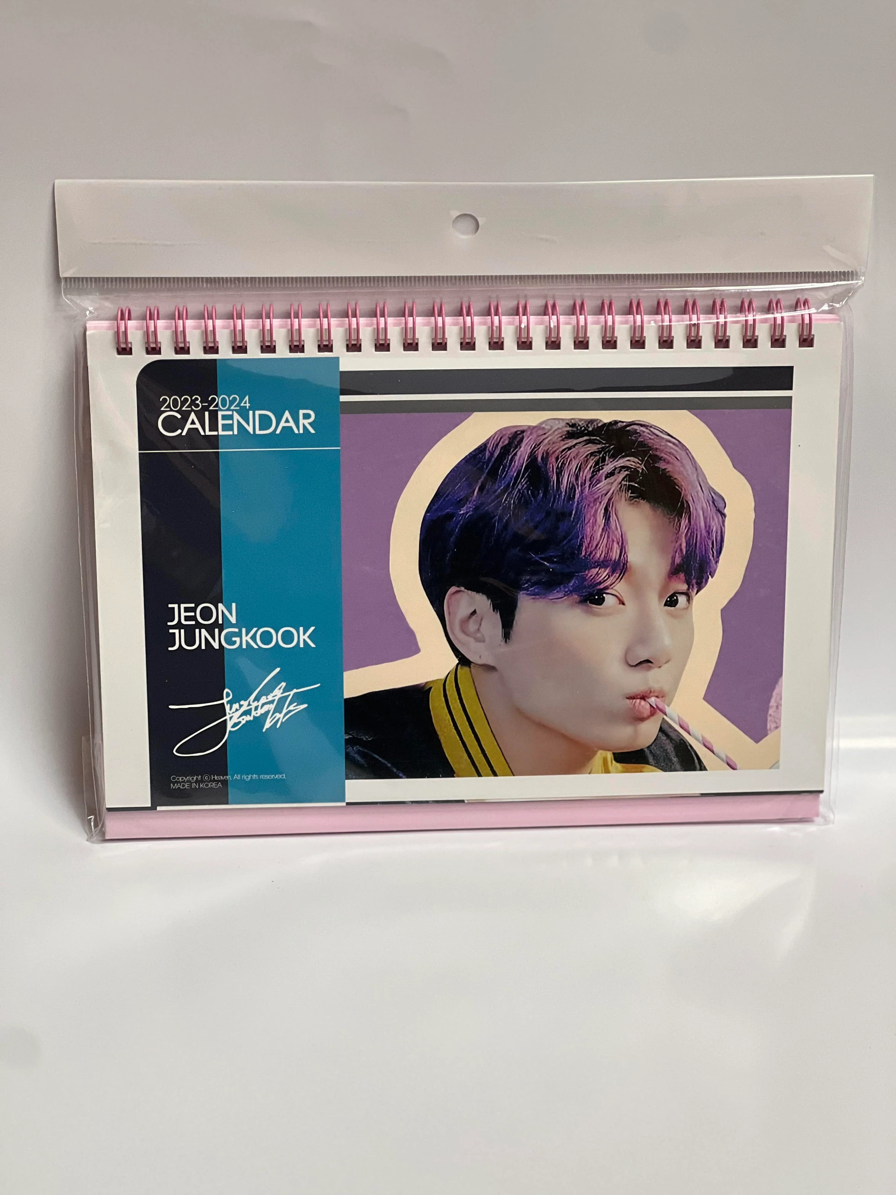 KPOP 2023-2024 PHOTO DESK CALENDAR - Image 6