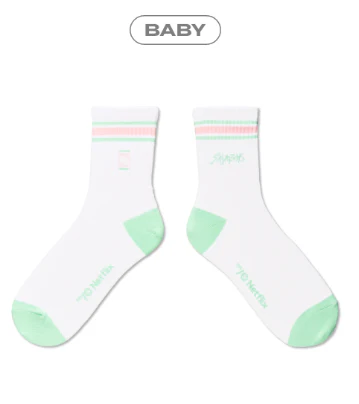 KPOP DEMON HUNTERS POP UP MERCH - SODA POP SOCKS - Image 3