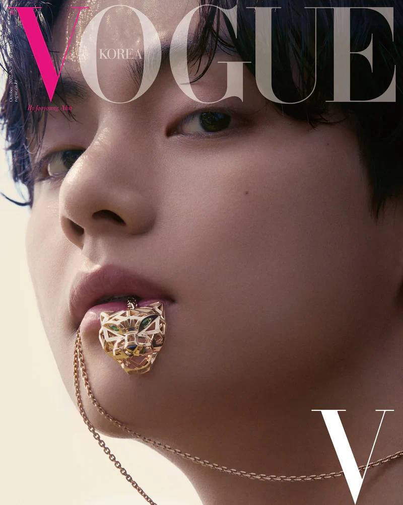 V X VOGUE KOREA - OCT 2022 [COVER : V (BTS)] - Image 4