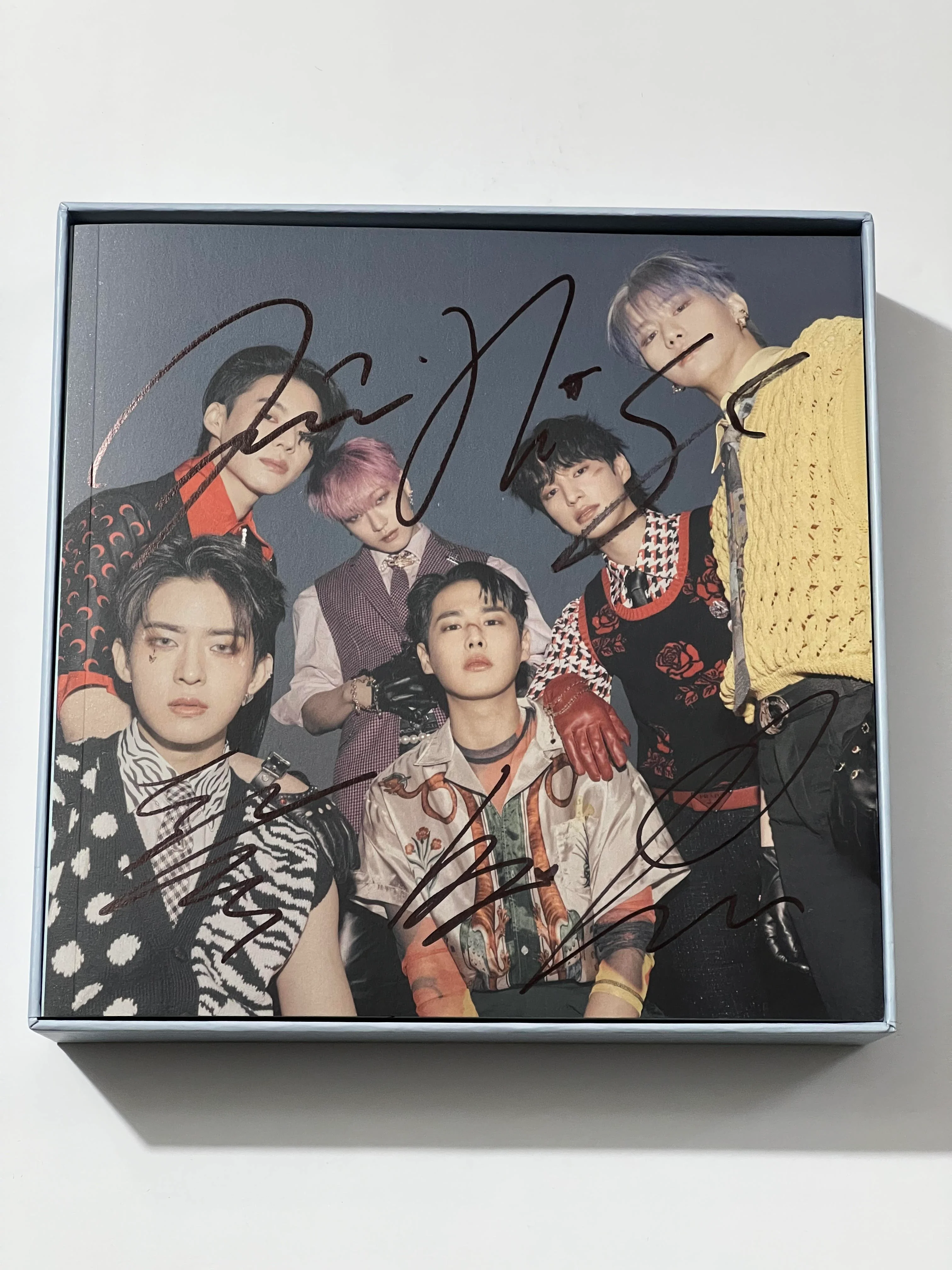 Victon Chaos Autographed Album - Image 2
